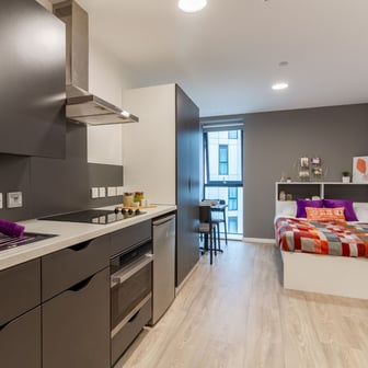 Bronze Studio - Image 1